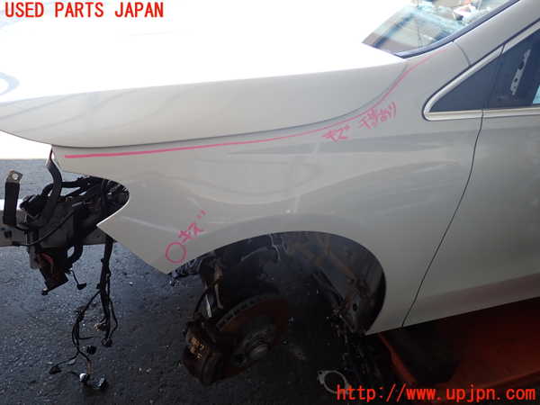5UPJ-18971082]ベンツ B200 d(247012)(W247)左前フェンダー 中古_m0001.jpg