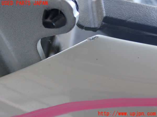 5UPJ-18971082]ベンツ B200 d(247012)(W247)左前フェンダー 中古_m0005.jpg