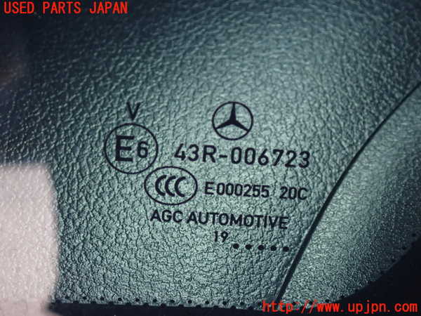 5UPJ-18971380]ベンツ B200 d(247012)(W247)右クォーターガラス 中古(43R-006723)_m0003.jpg