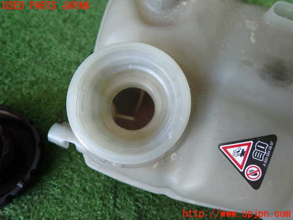 5UPJ-18972410]ベンツ B200 d(247012)(W247)ラジエータータンク 中古_m0003.jpg