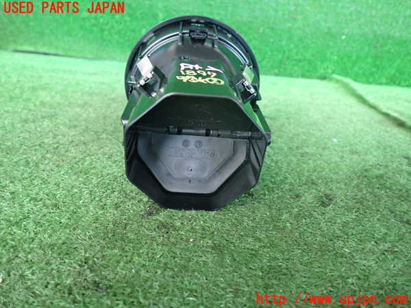 5UPJ-18977527]ベンツ B200 d(247012)(W247)エアコン吹き出し口2 (左) 中古_m0003.jpg