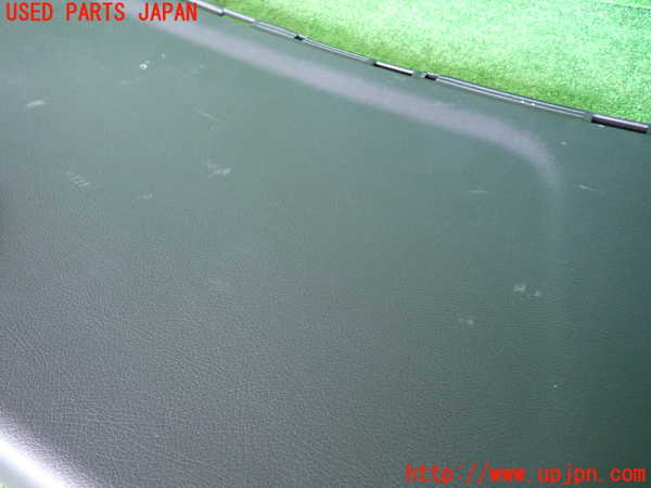 5UPJ-18971578]ベンツ B200 d(247012)(W247)バックドア内張り 中古_m0004.jpg