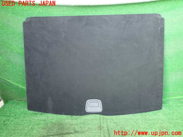 5UPJ-18977771]ベンツ B200 d(247012)(W247)ラゲッジトレイ1 中古_m0001.jpg