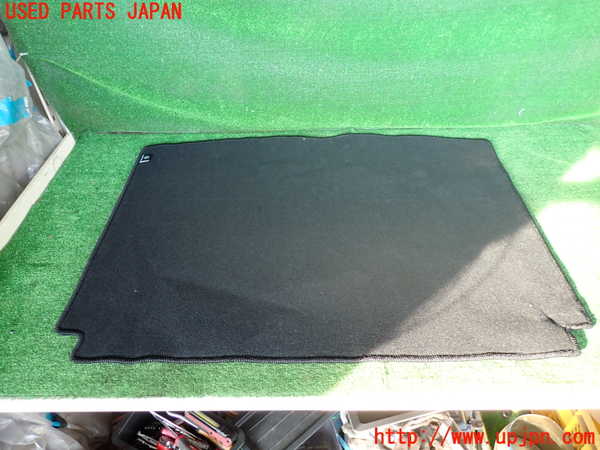 5UPJ-18977772]ベンツ B200 d(247012)(W247)ラゲッジトレイ2 中古_m0001.jpg