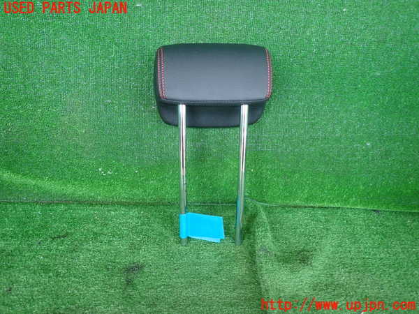 5UPJ-18977150]ベンツ B200 d(247012)(W247)右2列目ヘッドレスト 中古_m0002.jpg