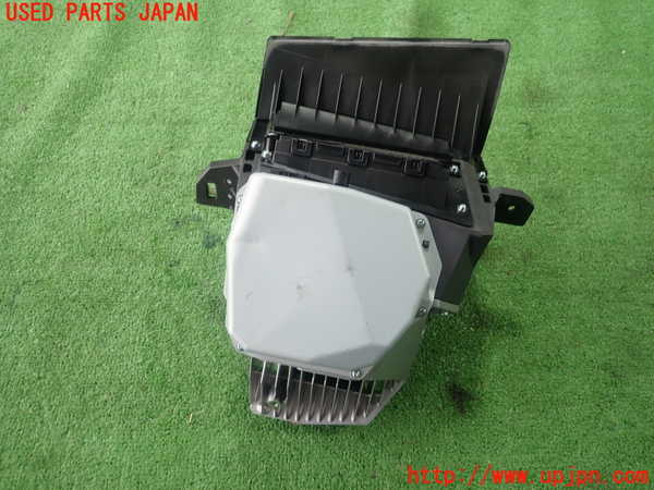 1UPJ-18986239]BMW アクティブハイブリッド5(AH5 F10)(FZ35)メーター・その他 (HUD) 中古_m0002.jpg
