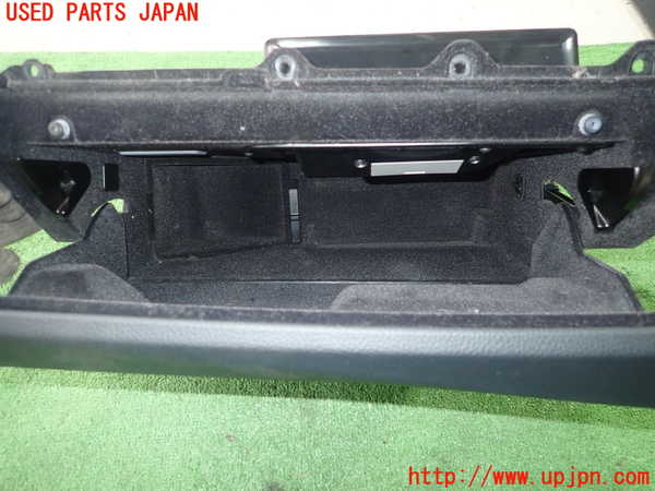 1UPJ-18987516]BMW アクティブハイブリッド5(AH5 F10)(FZ35)グローブボックス1 中古_m0002.jpg