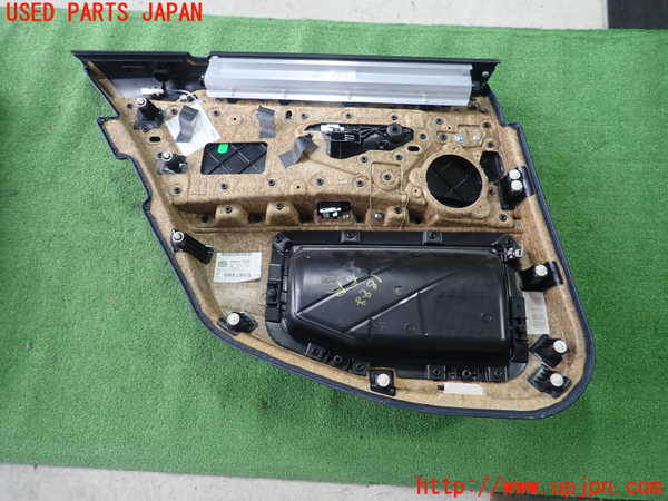 1UPJ-18981294]BMW アクティブハイブリッド5(AH5 F10)(FZ35)右後ドア内張り 中古_m0004.jpg