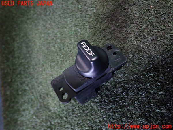 5UPJ-19006308]S2000(AP2)スイッチ3（ROOF） 中古_m0001.jpg