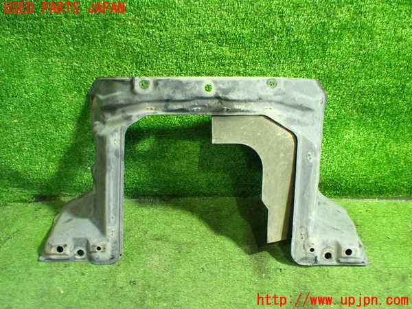 5UPJ-19022170]ハイエースワゴン100系(KZH100G)エンジンアンダーカバー 中古_m0001.jpg