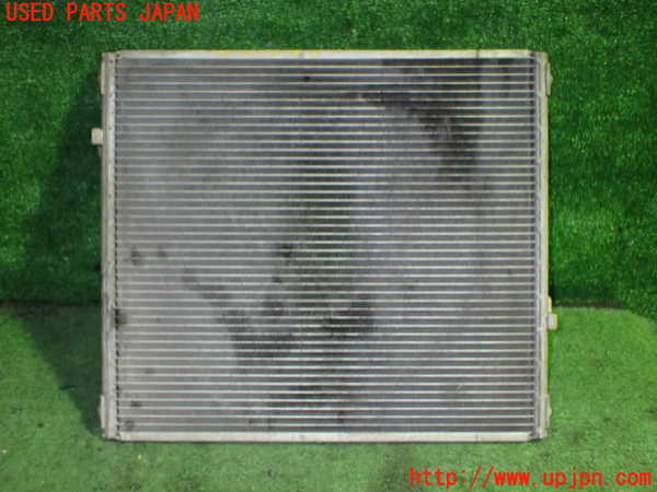 5UPJ-19026031]ハイエースワゴン100系(KZH100G)エアコンコンデンサー1 中古_m0002.jpg