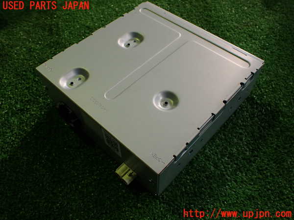 2UPJ-19036146]テスラ・モデル S(SL1SA)コンピューター1 中古 1004787-05-A_m0002.jpg