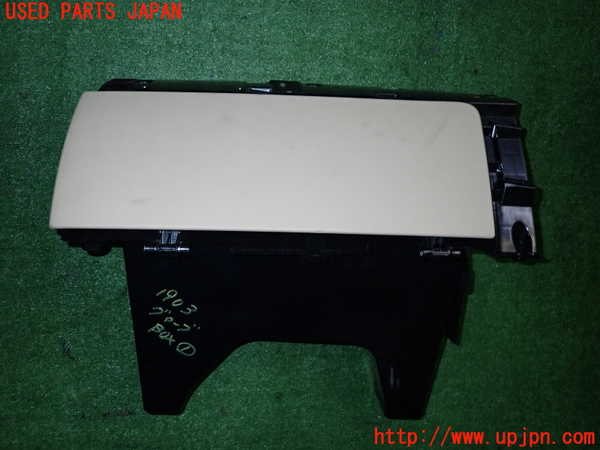 2UPJ-19037516]テスラ・モデル S(SL1SA)グローブボックス1 中古_m0001.jpg