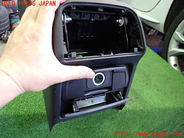 2UPJ-19047540]アウディ・S4 アバント(8KCGWF)センターコンソール 中古_m0002.jpg