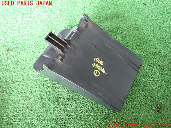 5UPJ-19057841]シビック タイプR 1999y(EK9)小物入れ1 中古_m0003.jpg