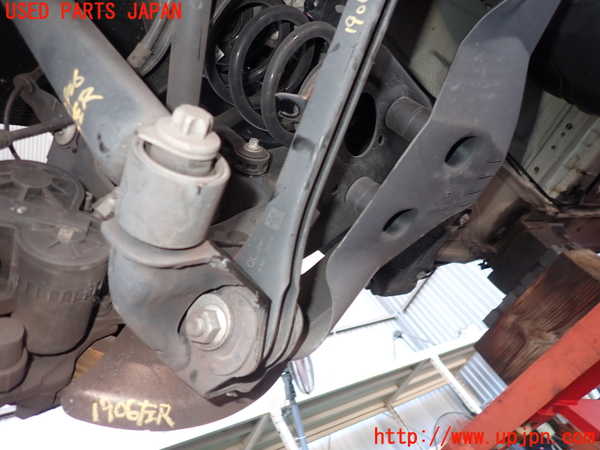 5UPJ-19064305]BMW X1 F48(HT20)左リアナックルハブ 中古_m0001.jpg