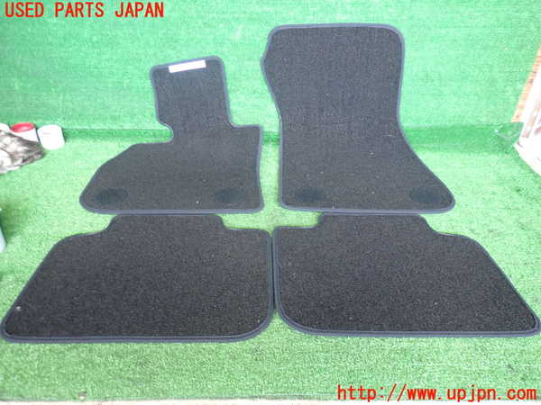 5UPJ-19067800]BMW X1 F48(HT20)フロアマット 中古_m0002.jpg