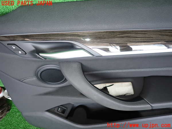 5UPJ-19061234]BMW X1 F48(HT20)右前ドア内張り 中古_m0002.jpg