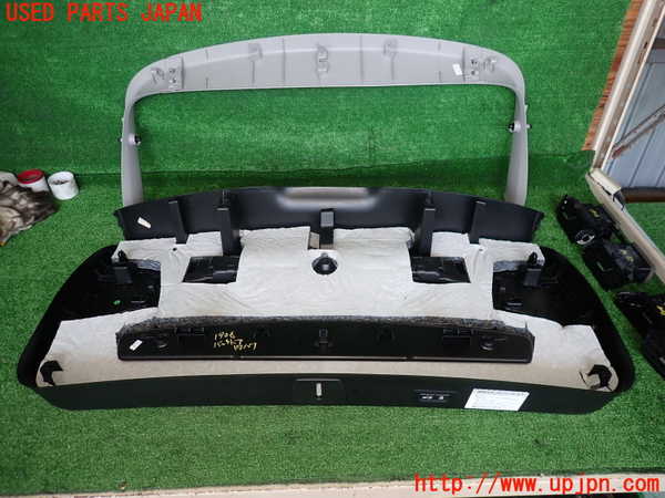 5UPJ-19061578]BMW X1 F48(HT20)バックドア内張り 中古_m0003.jpg