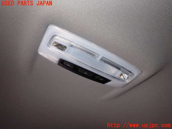 5UPJ-19066412]BMW X1 F48(HT20)ルームランプ2 中古_m0001.jpg