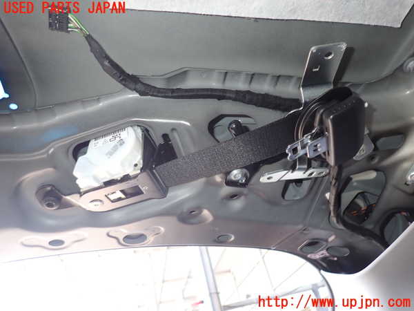 5UPJ-19067135]BMW X1 F48(HT20)真中2列目シートベルト 中古_m0001.jpg
