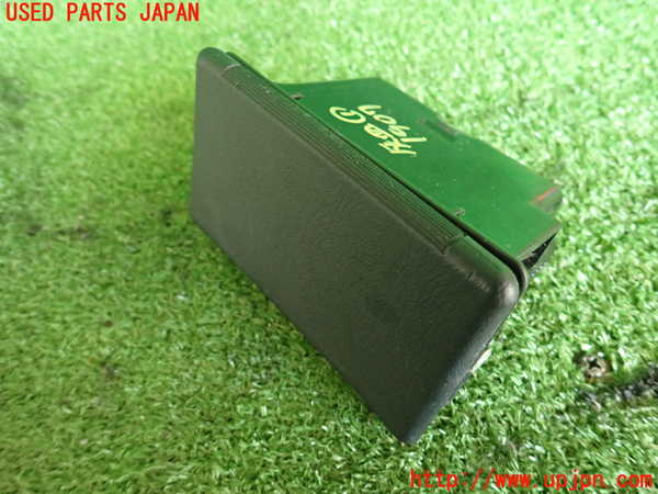 5UPJ-19077821]セリカ GT-FOUR 1994y(ST205)灰皿1 中古_m0001.jpg