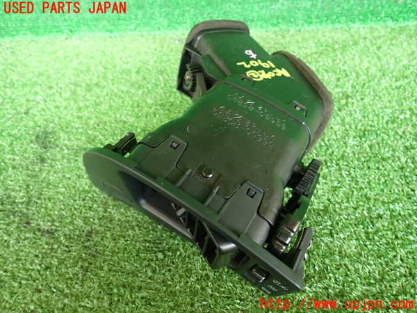 5UPJ-19077527]セリカ GT-FOUR 1994y(ST205)エアコン吹き出し口2 中古_m0001.jpg