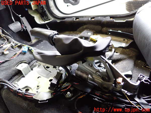2UPJ-19087550]BMW 320i グランツーリスモ(3X20)(F34)サイドブレーキレバー 中古_m0001.jpg