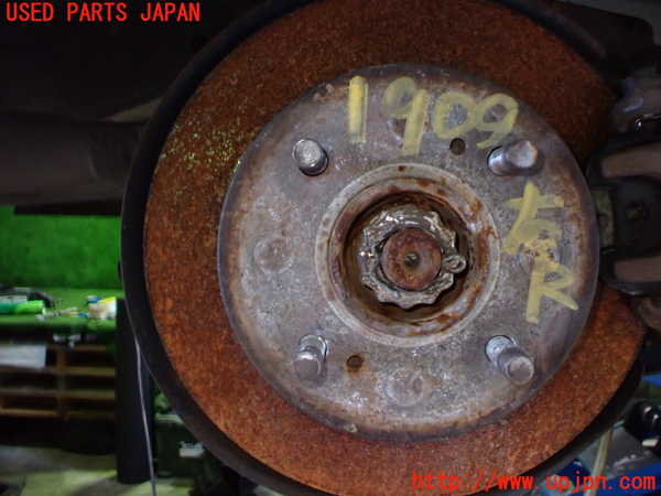 5UPJ-19094300]シルビア(S14)右リアナックルハブ 中古_m0001.jpg