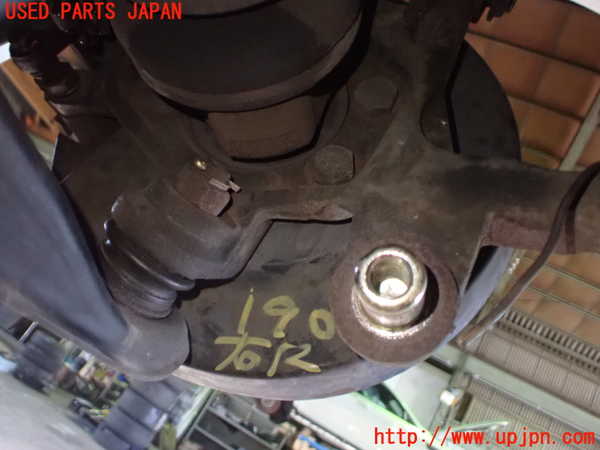 5UPJ-19094300]シルビア(S14)右リアナックルハブ 中古_m0002.jpg