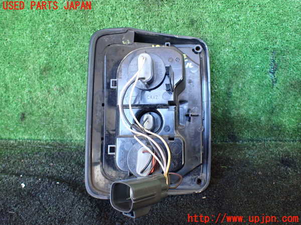 1UPJ-19101530]ジープラングラー アンリミテッド(JK38L)右テールランプ 中古_m0003.jpg