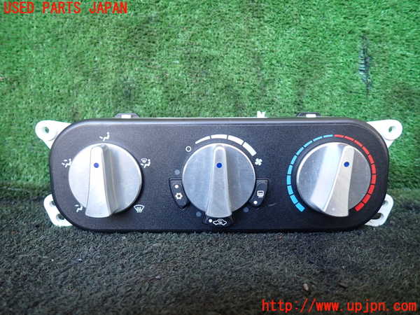 1UPJ-19106066]ジープラングラー アンリミテッド(JK38L)エアコンスイッチ1 中古_m0001.jpg