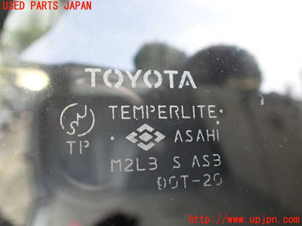 5UPJ-19111380]ハイラックスサーフ(TRN215W)右クォーターガラス M2L3 中古_m0003.jpg