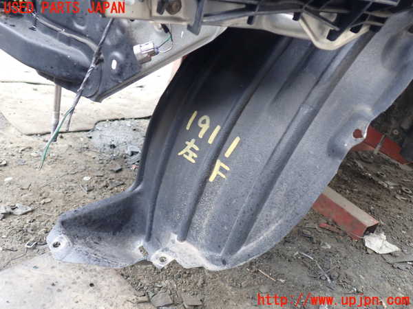 5UPJ-19111092]ハイラックスサーフ(TRN215W)左前フェンダーライナー 中古_m0001.jpg