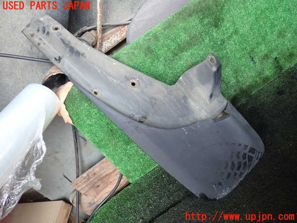 5UPJ-19111456]ハイラックスサーフ(TRN215W)左リアマッドガード(泥除け) 中古_m0002.jpg