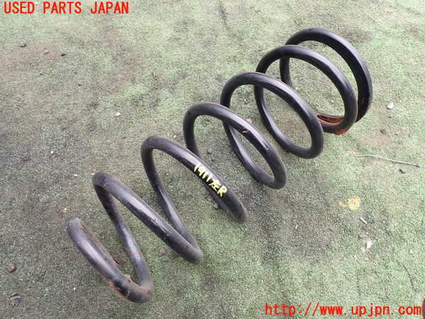 5UPJ-19115105]ハイラックスサーフ(TRN215W)左リアスプリング 中古_m0001.jpg