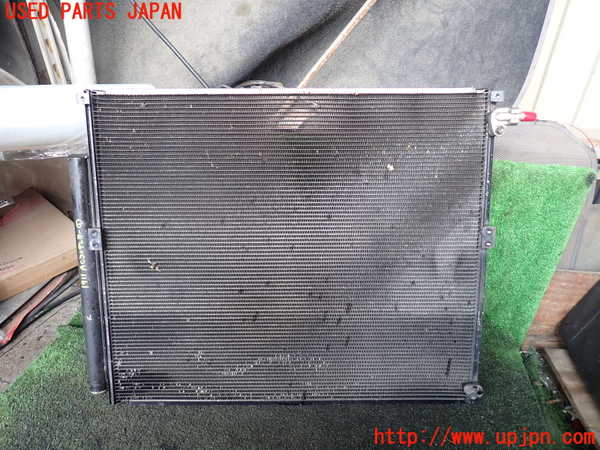 5UPJ-19116031]ハイラックスサーフ(TRN215W)エアコンコンデンサー1 中古_m0001.jpg