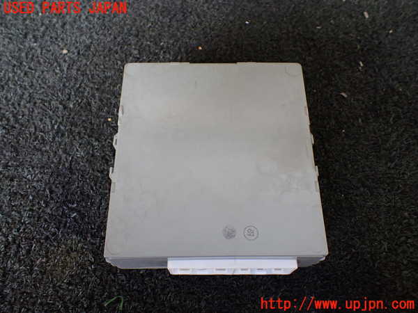 5UPJ-19116146]ハイラックスサーフ(TRN215W)コンピューター1 (4WD 89530-35281) 中古_m0003.jpg