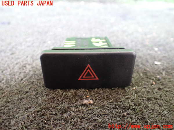 5UPJ-19116290]ハイラックスサーフ(TRN215W)ハザードスイッチ 中古_m0001.jpg