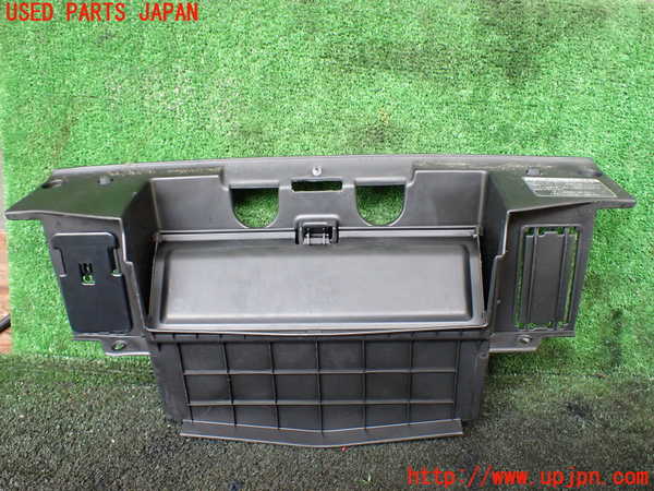 5UPJ-19117841]ハイラックスサーフ(TRN215W)小物入れ1 中古_m0001.jpg