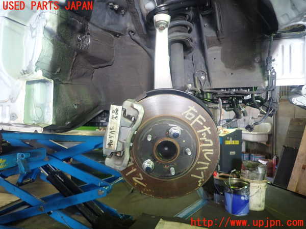 5UPJ-19124290]クラウン ロイヤル ハイブリッド(AWS210)右フロントナックルハブ 中古_m0001.jpg
