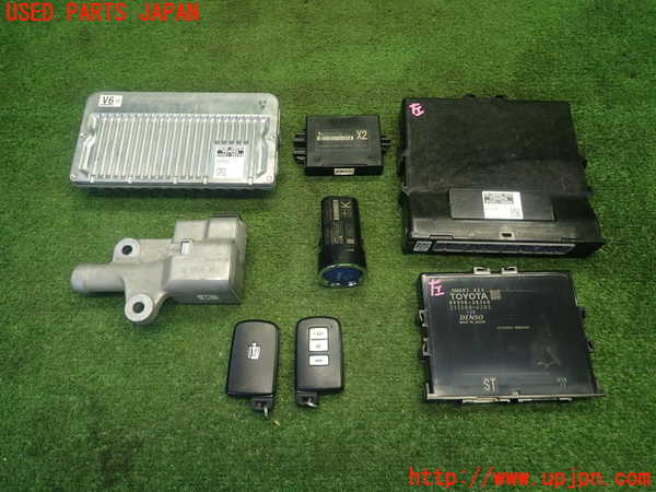 5UPJ-19126110]クラウン ロイヤル ハイブリッド(AWS210)エンジンコンピューター 中古_m0001.jpg