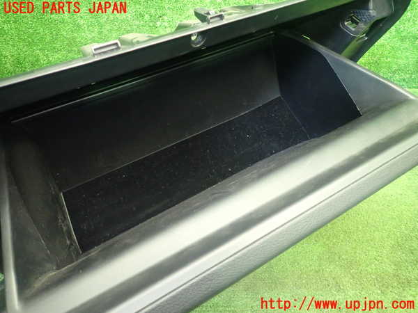 5UPJ-19127516]クラウン ロイヤル ハイブリッド(AWS210)グローブボックス1 中古_m0003.jpg