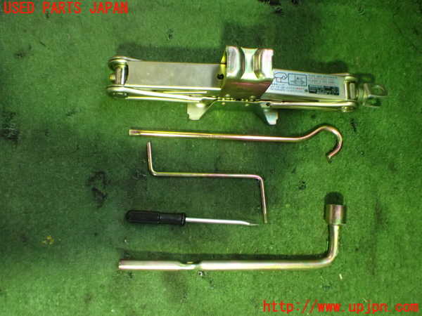 5UPJ-19137805]アコードワゴン(CH9)車載工具 中古_m0001.jpg