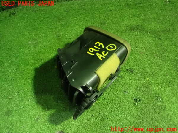 5UPJ-19137526]アコードワゴン(CH9)エアコン吹き出し口1 (右) 中古_m0002.jpg