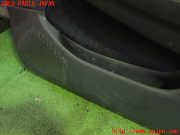 5UPJ-19131234]アコードワゴン(CH9)右前ドア内張り 中古_m0002.jpg