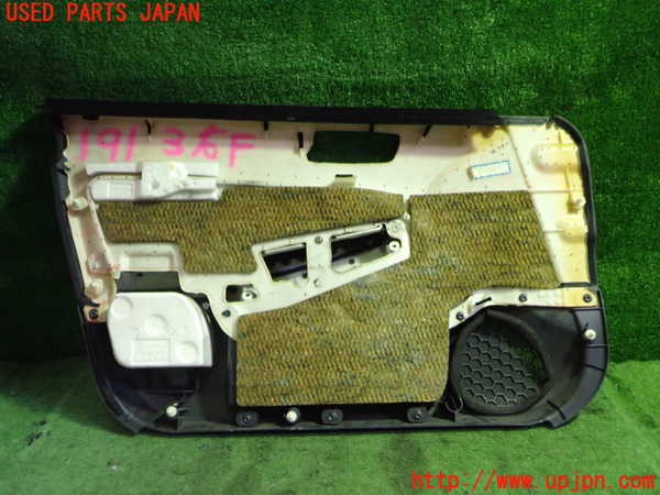 5UPJ-19131234]アコードワゴン(CH9)右前ドア内張り 中古_m0005.jpg