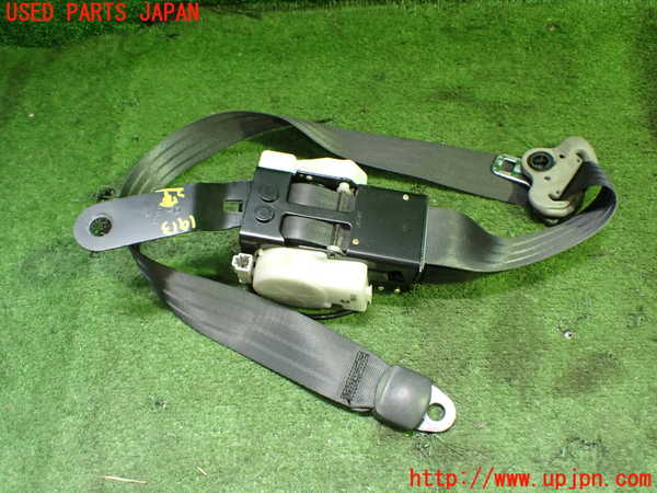 5UPJ-19137045]アコードワゴン(CH9)運転席シートベルト 中古_m0003.jpg