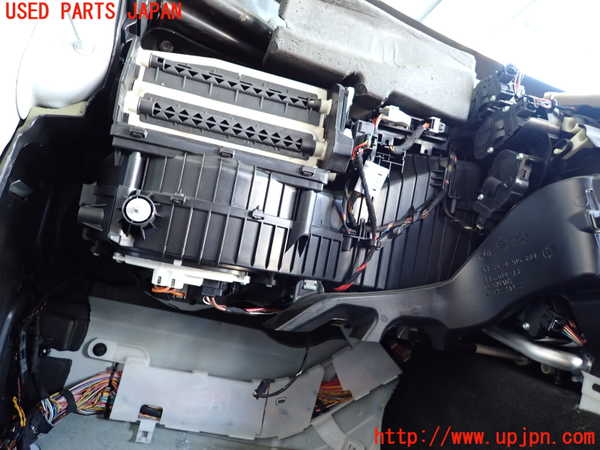 5UPJ-19156081]BMW 420i グランクーペ(4D20)(F36)エバポレーター1 中古_m0003.jpg