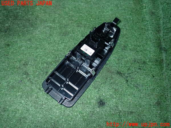 5UPJ-19156245]BMW 420i グランクーペ(4D20)(F36)左前パワーウィンドウスイッチ 中古_m0002.jpg